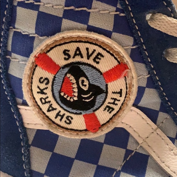 Vans - Picture 4 of 4